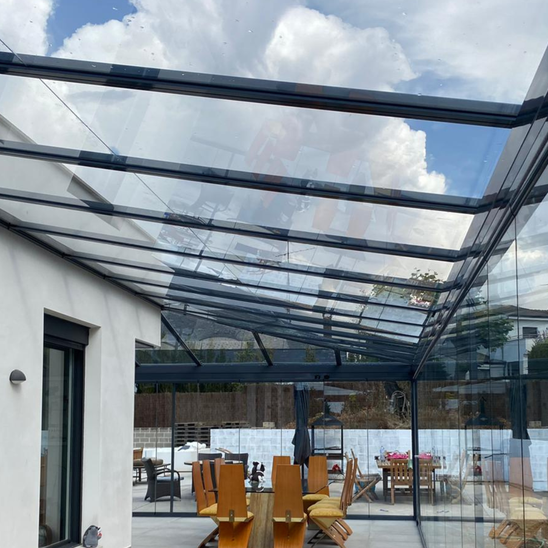 Techo fijo de vidrio en Málaga