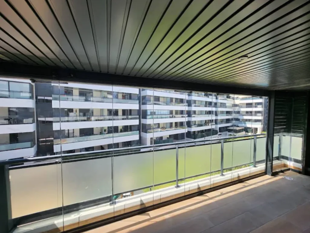 Instalación y fabricación de techos fijos